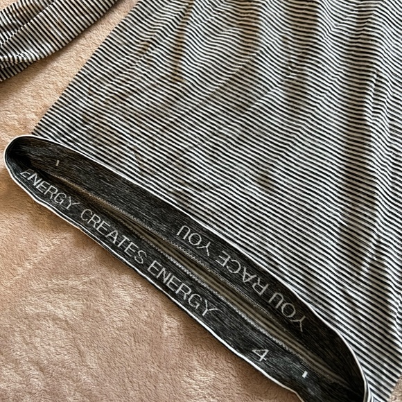 Lululemon Athletica - Swiftly Tech Long-Sleeve Shirt 2.0 Race Length [Size 4] - Picture 4 of 4